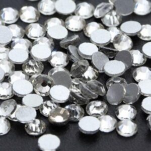 Strass blancs pour ongles boîte de 100